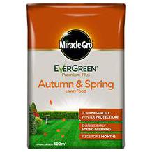 Miracle-Gro autumn lawn fertilizer