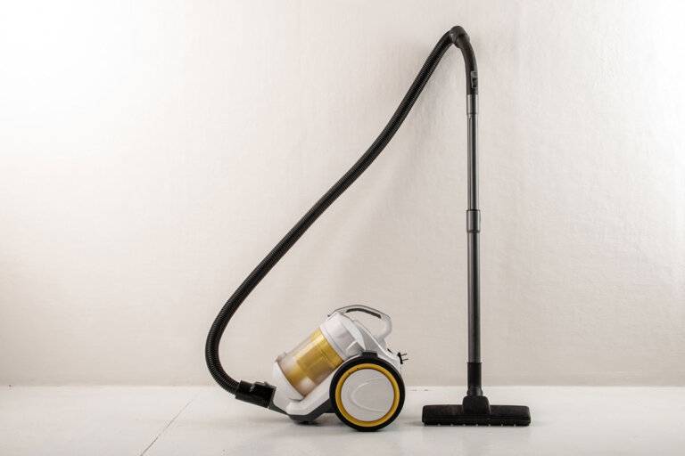 bagless vacuum cleaner
