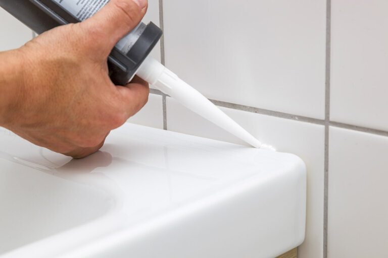 caulking gun