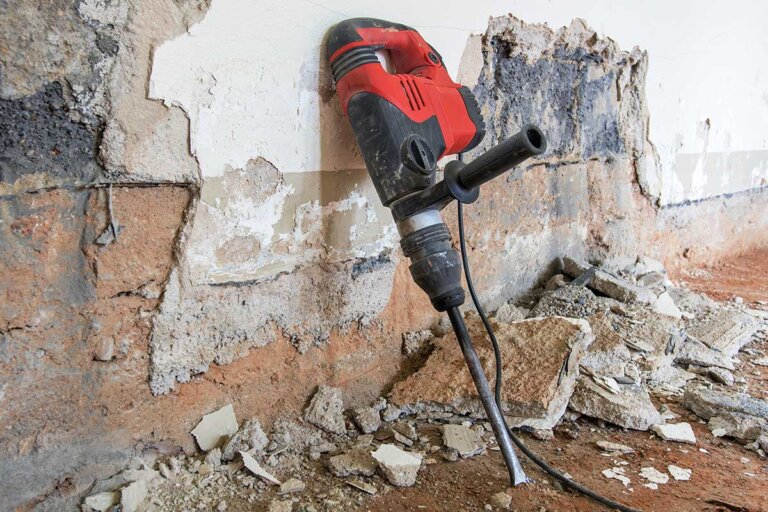 demolition hammer