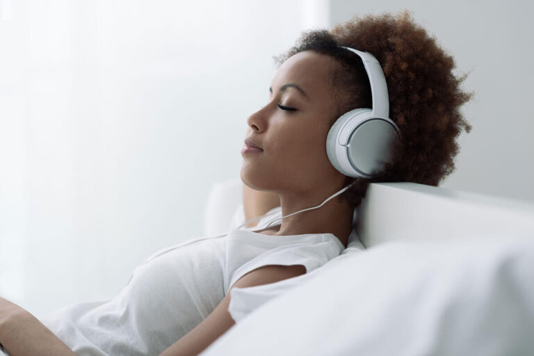 foldable headphone