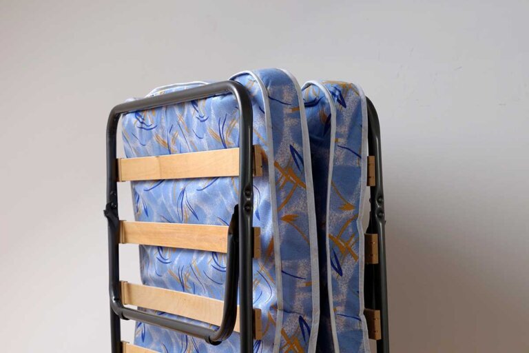 folding bed