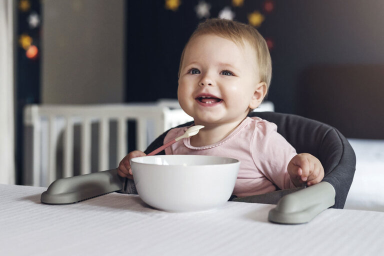 hook-on high chair