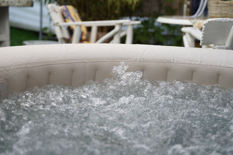inflatable hot tub