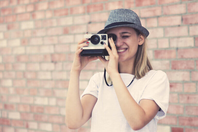 instant camera