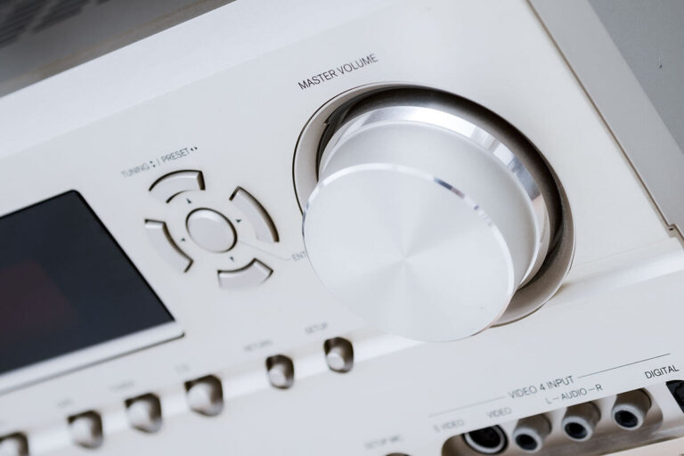 integrated amplifier