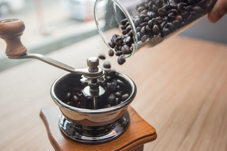 manual coffee grinder