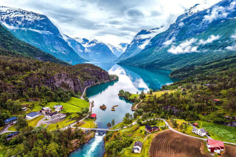 Norway travel guide book