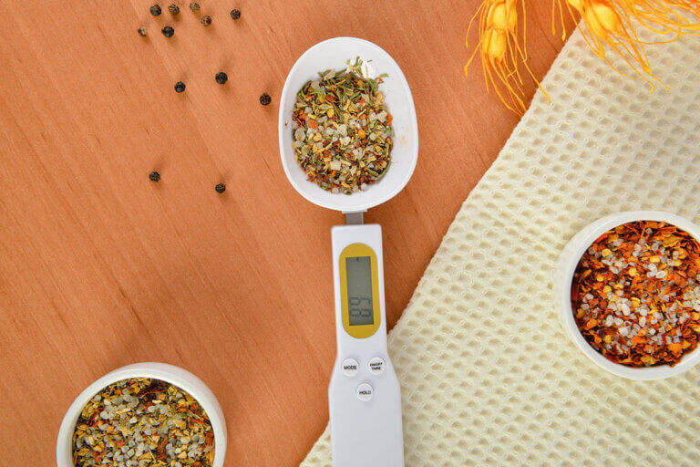 spoon scale
