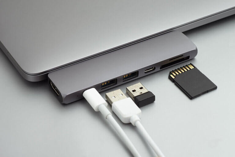 USB C hub adapter